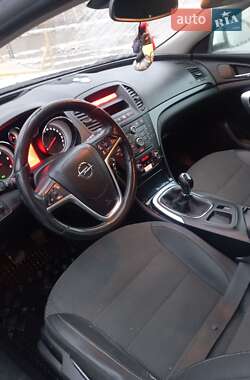 Универсал Opel Insignia 2011 в Виноградове