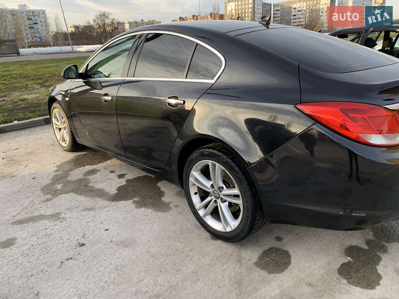 Ліфтбек Opel Insignia 2011 в Нетішині