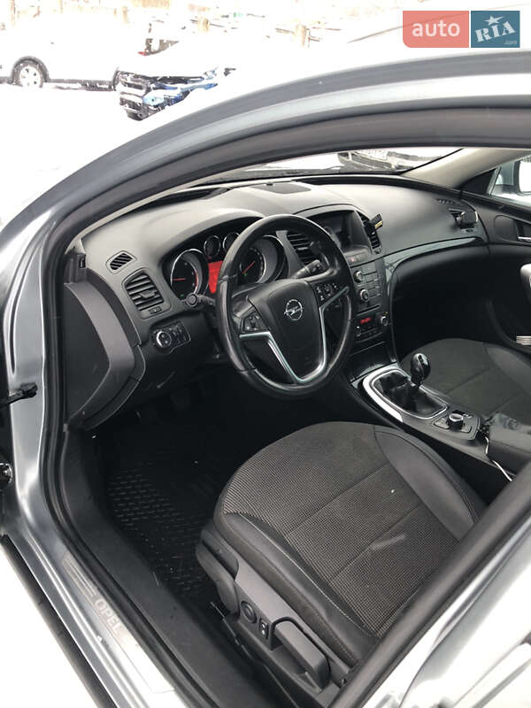 Універсал Opel Insignia 2011 в Львові