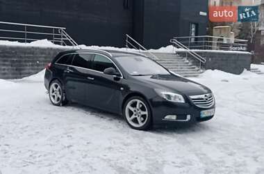 Универсал Opel Insignia 2010 в Ровно