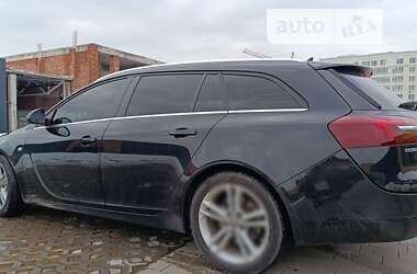 Универсал Opel Insignia 2014 в Хмельницком