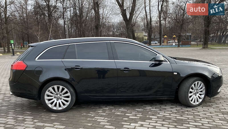 Універсал Opel Insignia 2010 в Кам'янському