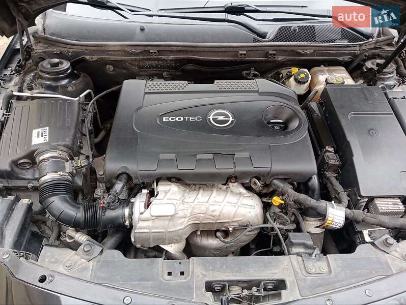 Універсал Opel Insignia 2014 в Шепетівці