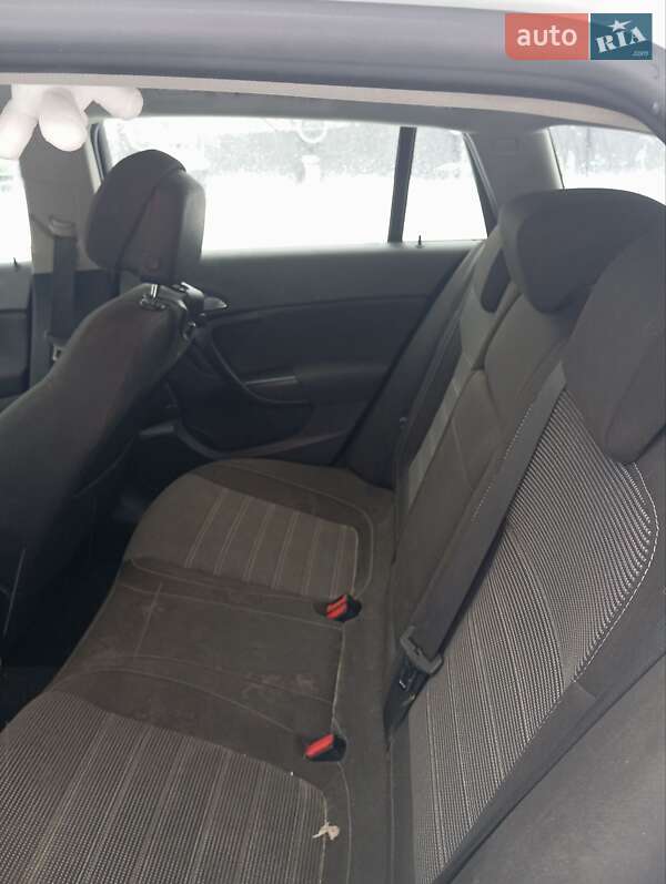 Універсал Opel Insignia 2011 в Харкові