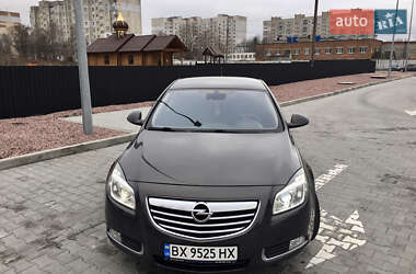 Седан Opel Insignia 2013 в Хмельницком