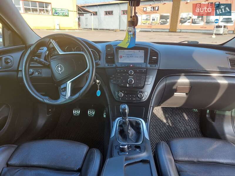 Універсал Opel Insignia 2010 в Житомирі