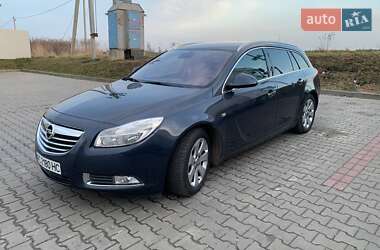Универсал Opel Insignia 2011 в 