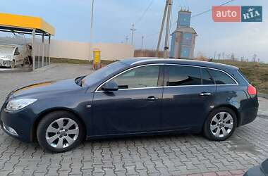 Универсал Opel Insignia 2011 в 