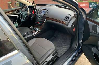 Универсал Opel Insignia 2011 в 