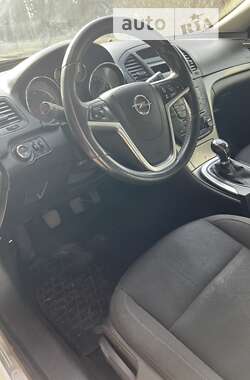 Лифтбек Opel Insignia 2010 в Киеве