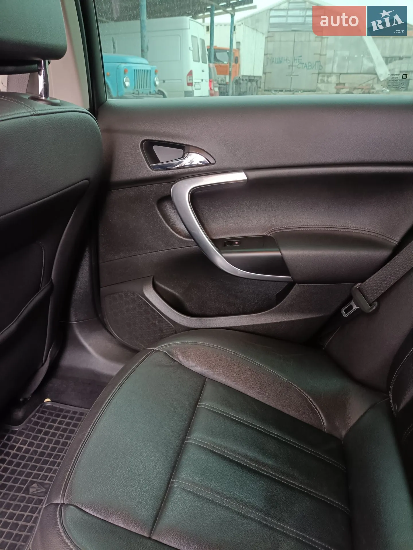 2010 Opel Insignia - мініатюра 6