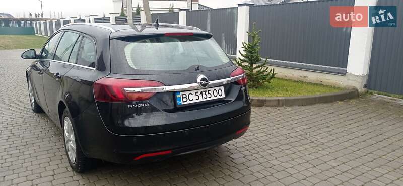Универсал Opel Insignia 2014 в Львове