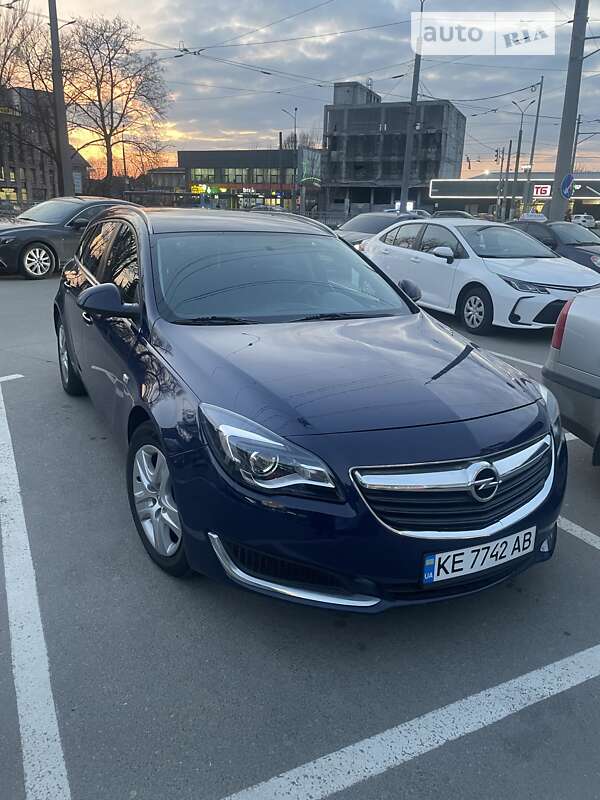 Универсал Opel Insignia 2014 в Днепре