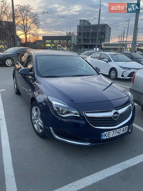 Универсал Opel Insignia 2014 в Днепре