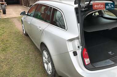 Универсал Opel Insignia 2012 в 