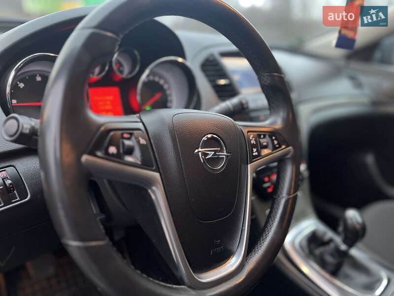 Універсал Opel Insignia 2009 в Гайсину