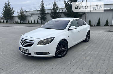 Седан Opel Insignia 2012 в Виннице