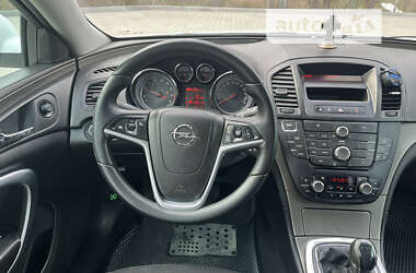 Седан Opel Insignia 2012 в Виннице