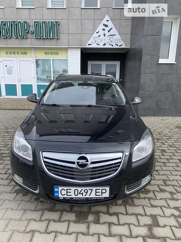 Универсал Opel Insignia 2012 в Тячеве