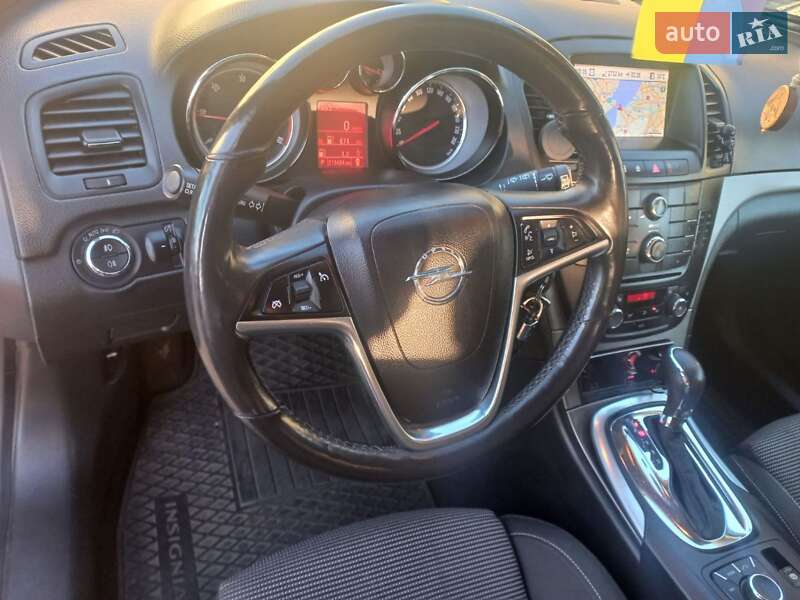 Универсал Opel Insignia 2013 в Николаеве