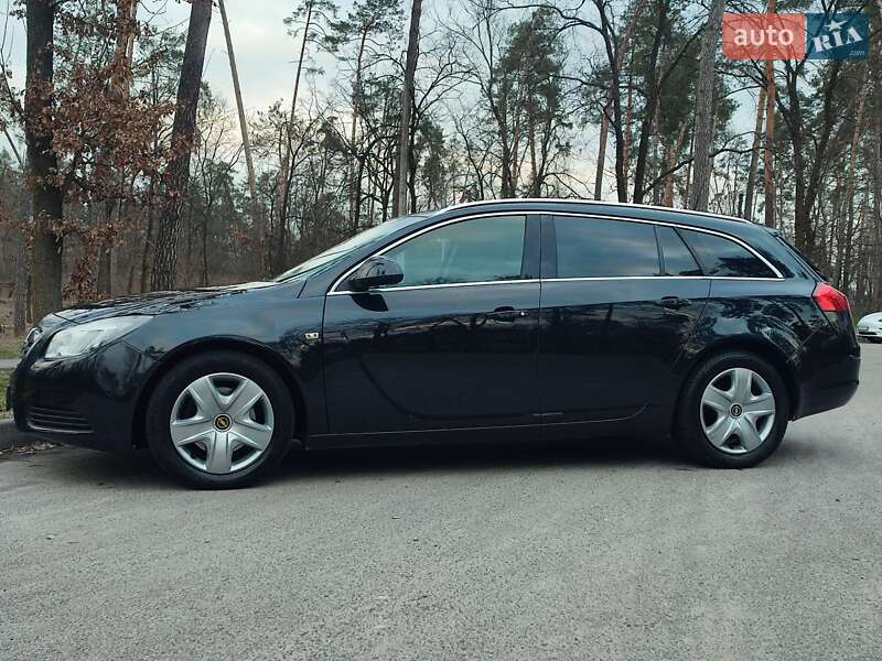 Универсал Opel Insignia 2010 в Черкассах