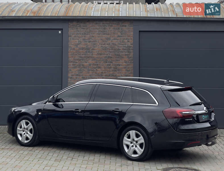 Універсал Opel Insignia 2013 в Мукачевому