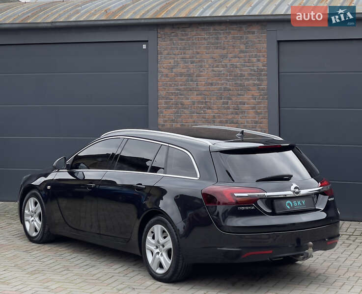 Універсал Opel Insignia 2013 в Мукачевому