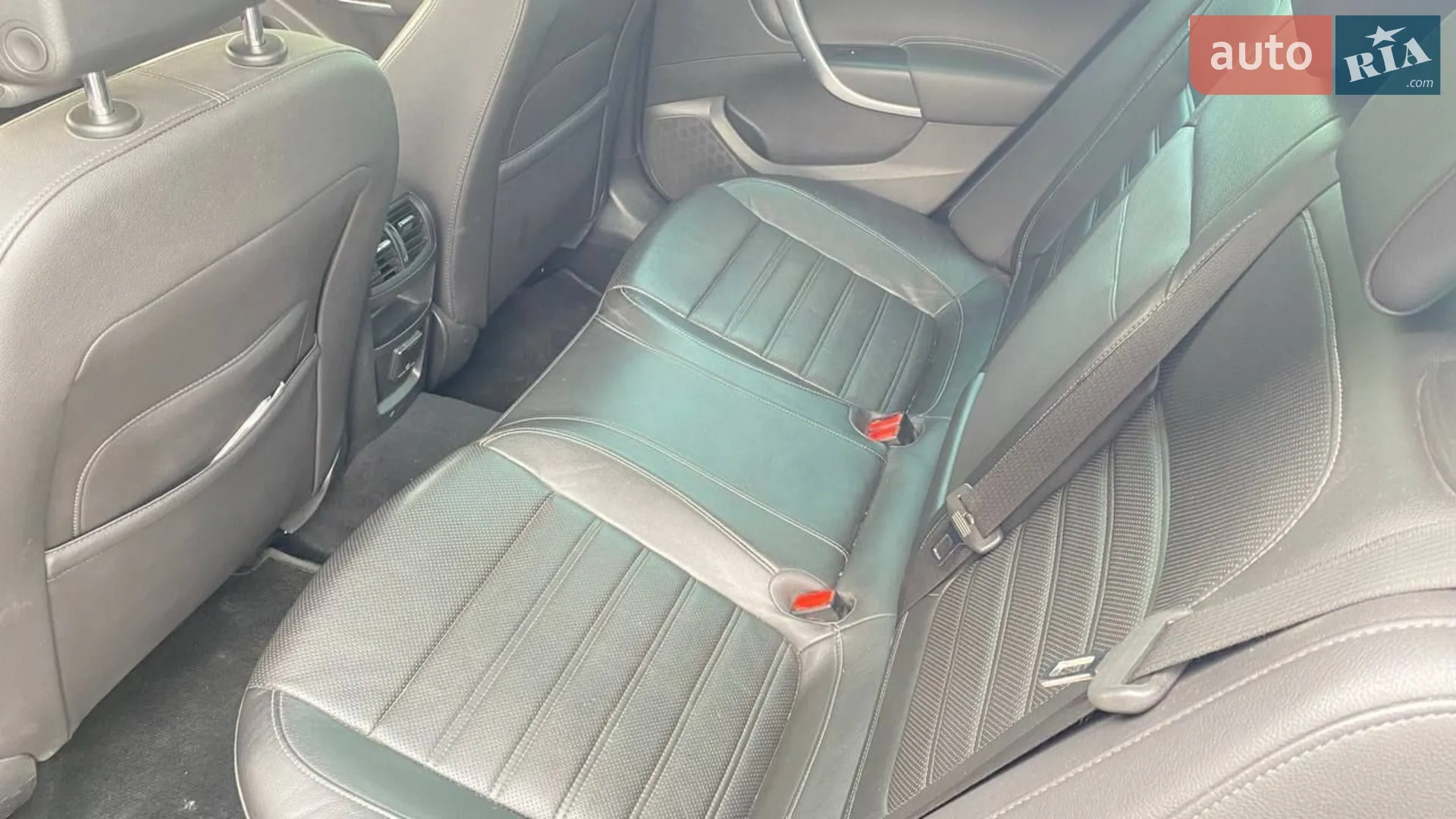 2011 Opel Insignia - мініатюра 21