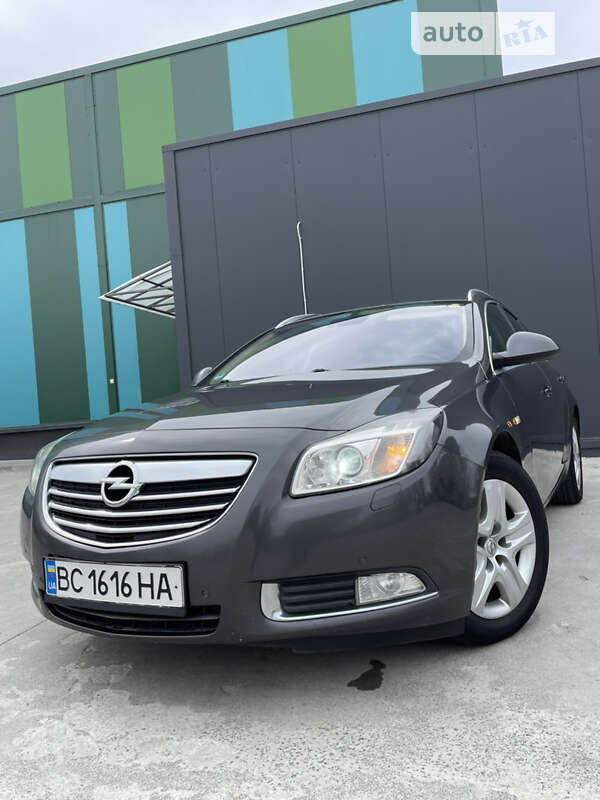 Универсал Opel Insignia 2011 в Дрогобыче
