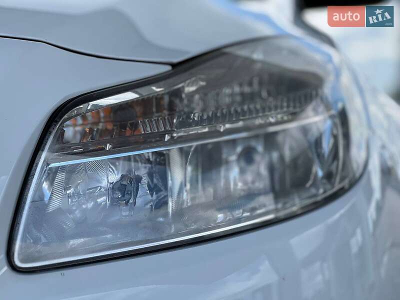Універсал Opel Insignia 2011 в Дніпрі