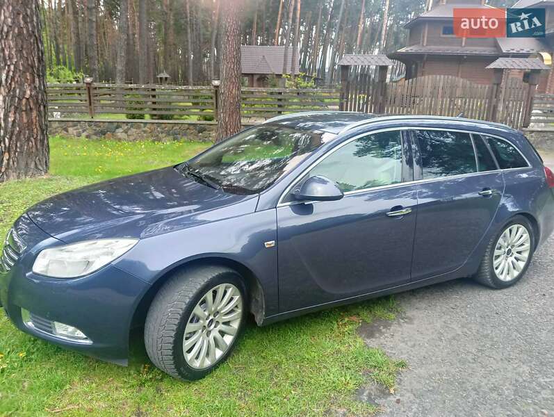 Универсал Opel Insignia 2009 в Дубно