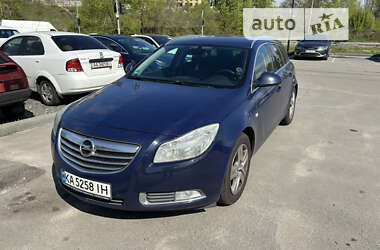 Универсал Opel Insignia 2010 в Киеве