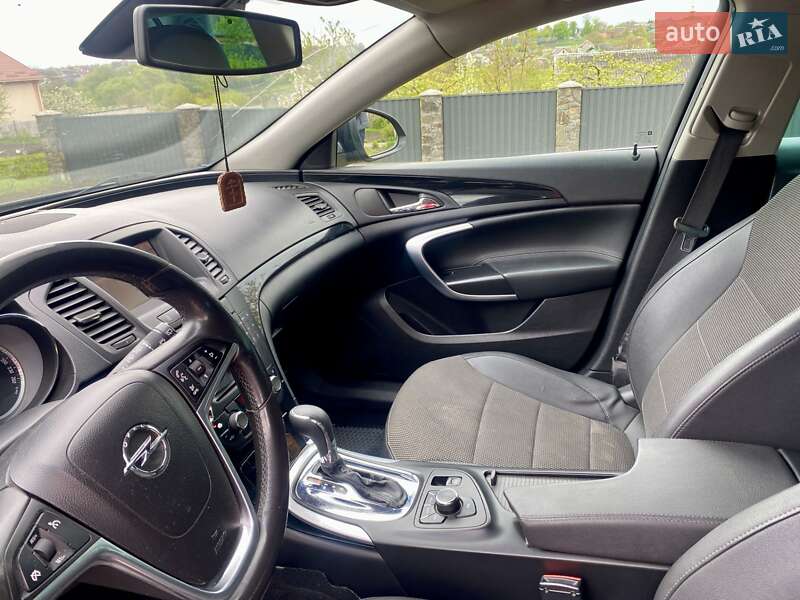 Універсал Opel Insignia 2010 в Хмельницькому