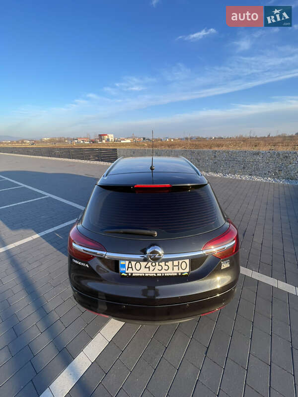 Универсал Opel Insignia 2014 в Мукачево