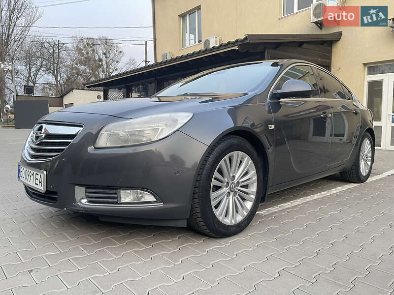 Седан Opel Insignia 2012 в Киеве