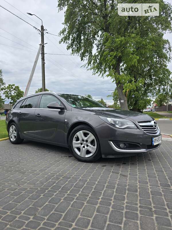 Универсал Opel Insignia 2014 в Коростене