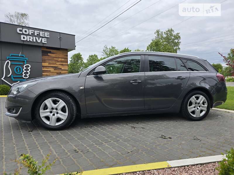 Универсал Opel Insignia 2014 в Коростене