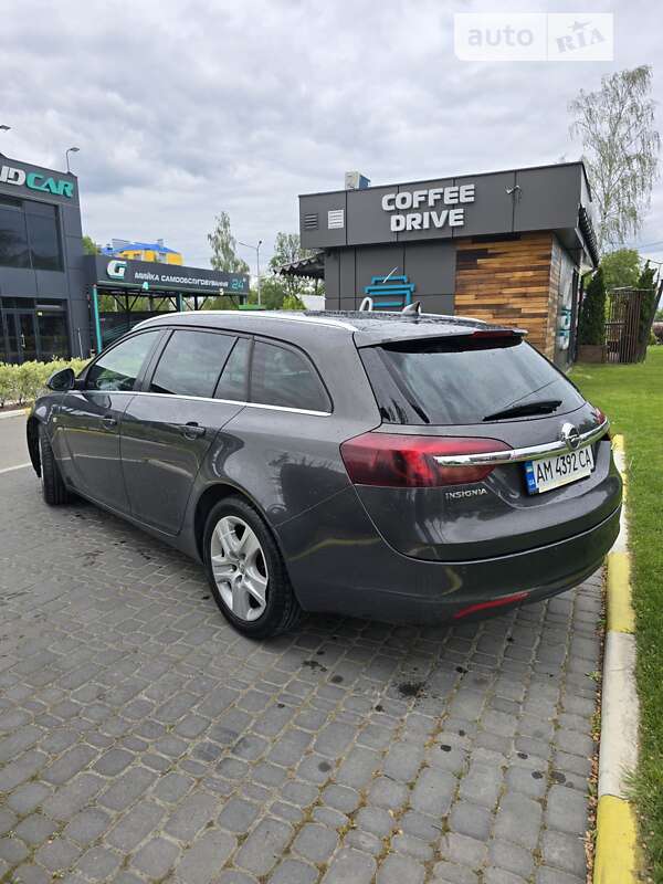 Универсал Opel Insignia 2014 в Коростене