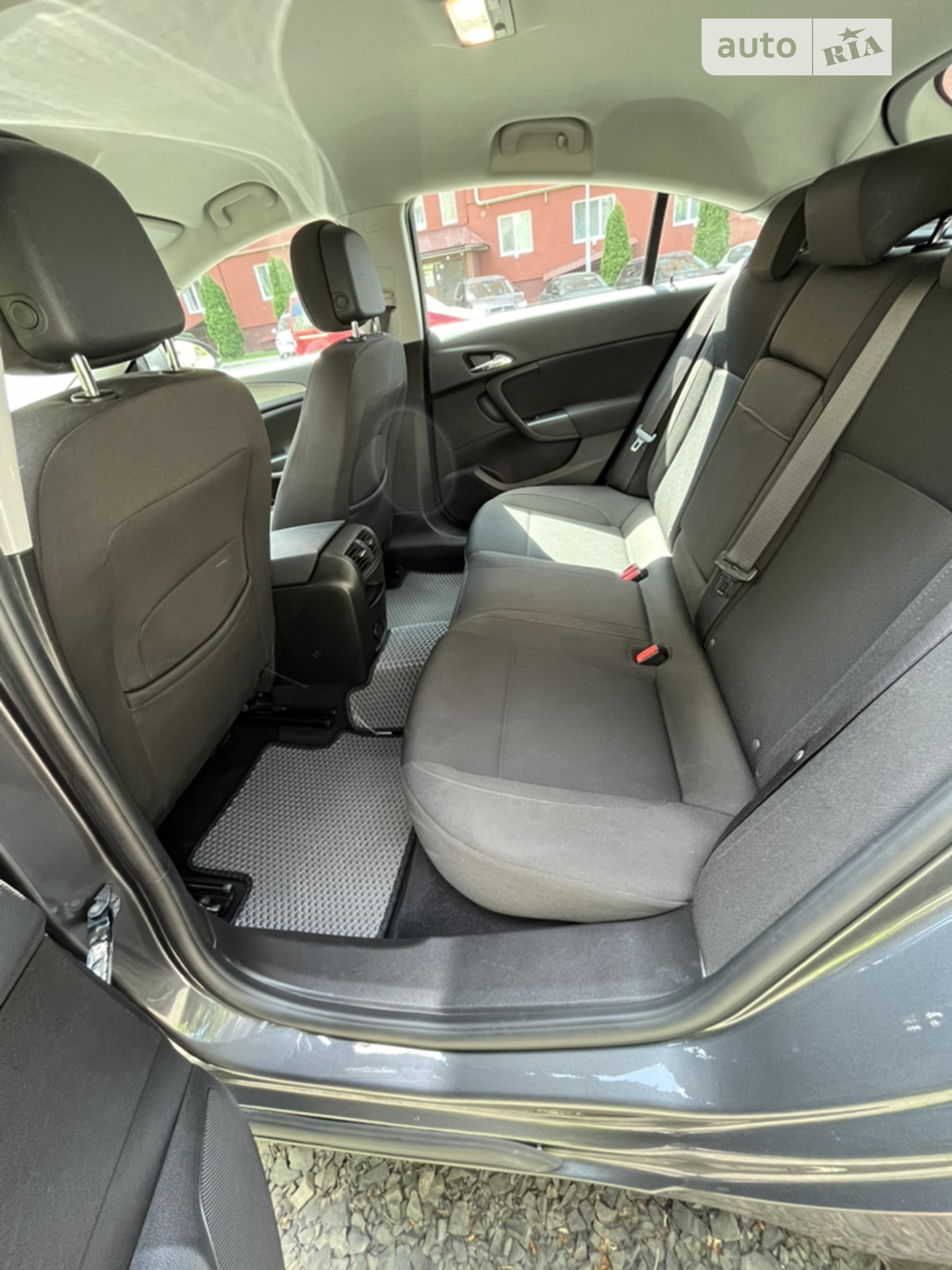 2012 Opel Insignia - мініатюра 7