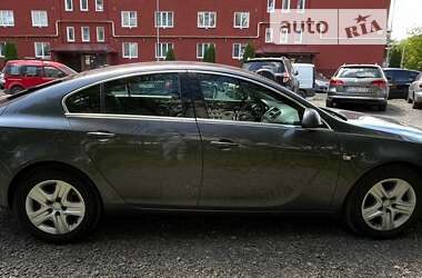 Лифтбек Opel Insignia 2012 в Луцке