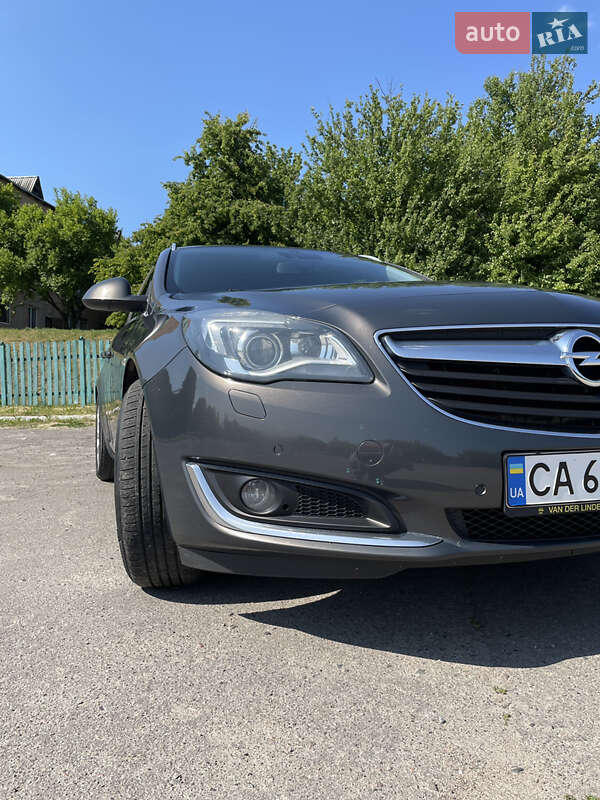 Універсал Opel Insignia 2015 в Лисянці