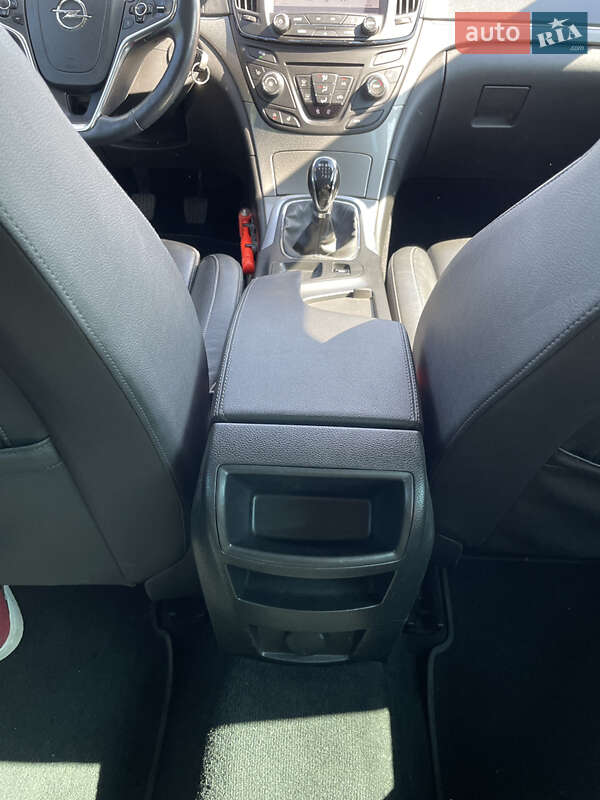 Універсал Opel Insignia 2015 в Лисянці