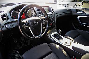 Універсал Opel Insignia 2009 в Черкасах