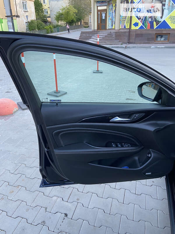 Універсал Opel Insignia 2017 в Теребовлі