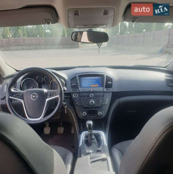 Універсал Opel Insignia 2012 в Дунаївцях