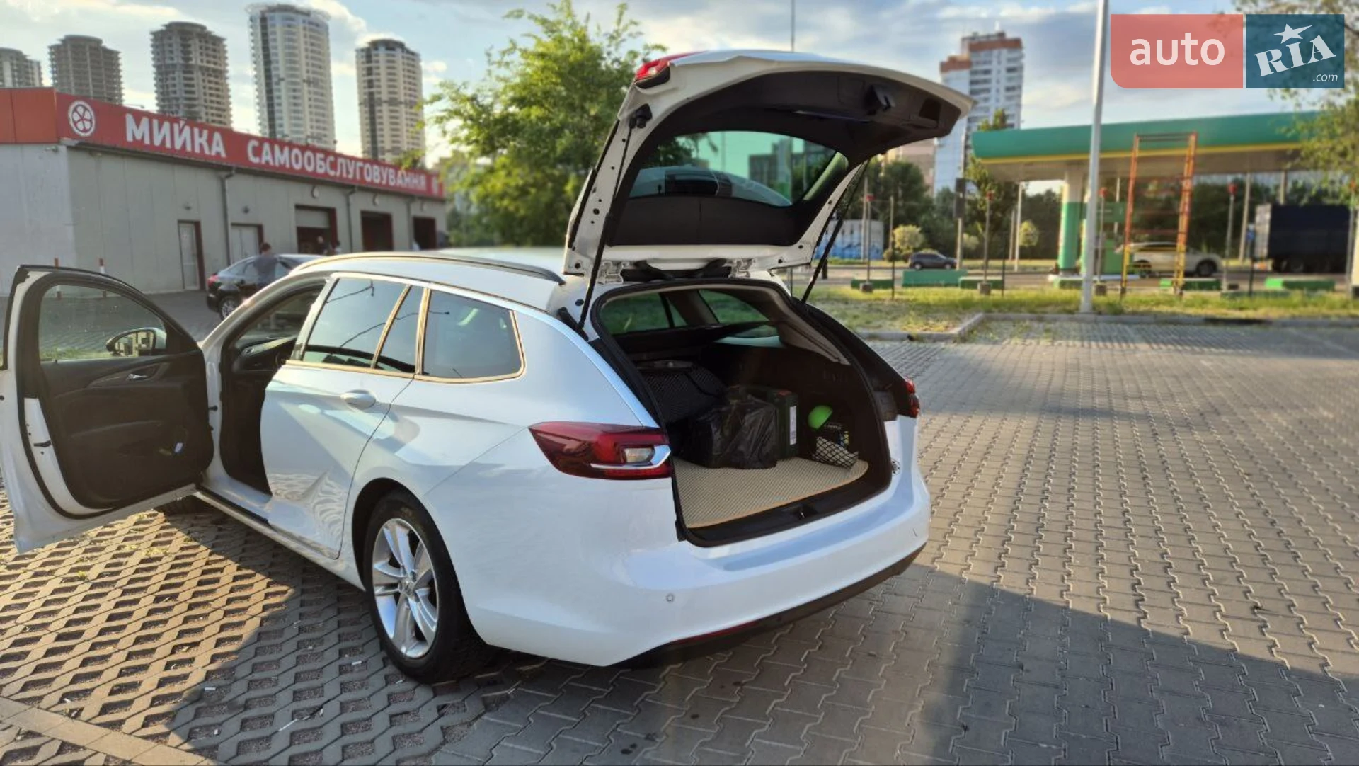 2017 Opel Insignia - мініатюра 6
