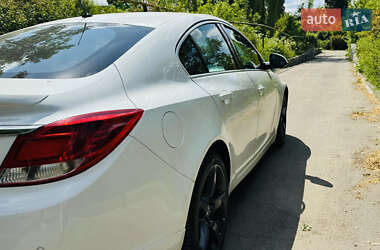 Лифтбек Opel Insignia 2010 в 