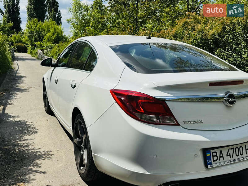 Лифтбек Opel Insignia 2010 в Кропивницком
