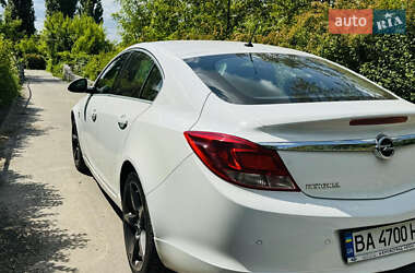 Лифтбек Opel Insignia 2010 в 