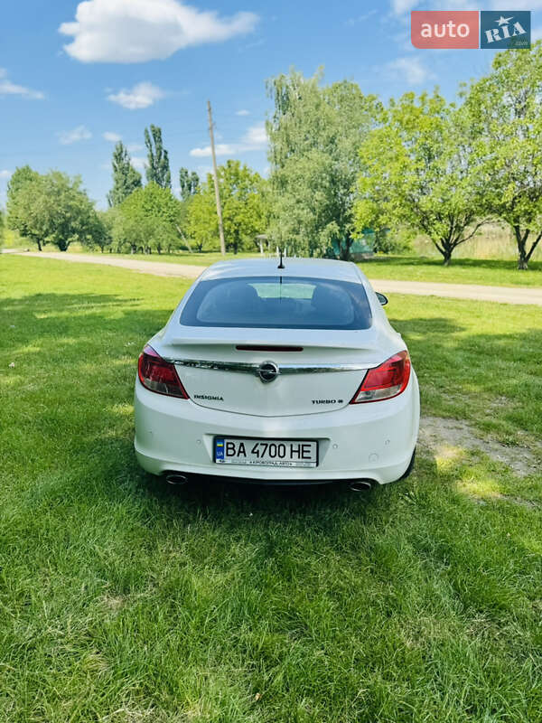 Лифтбек Opel Insignia 2010 в Кропивницком